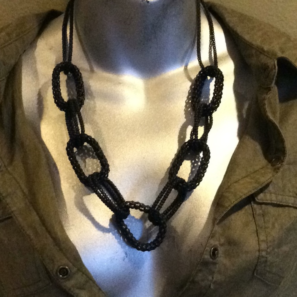 Chunky Chain Link Necklace In Black NEW